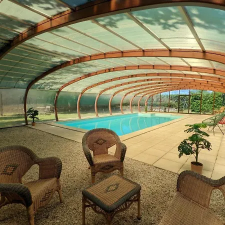 Familial En Pleine Nature Avec Piscine Chauffee Et Equipements Bebe - Fr-1-653-129 בית נופש Montmoreau