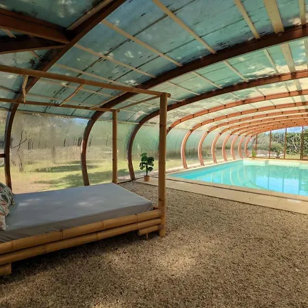 Familial En Pleine Nature Avec Piscine Chauffee Et Equipements Bebe - Fr-1-653-129 * Montmoreau